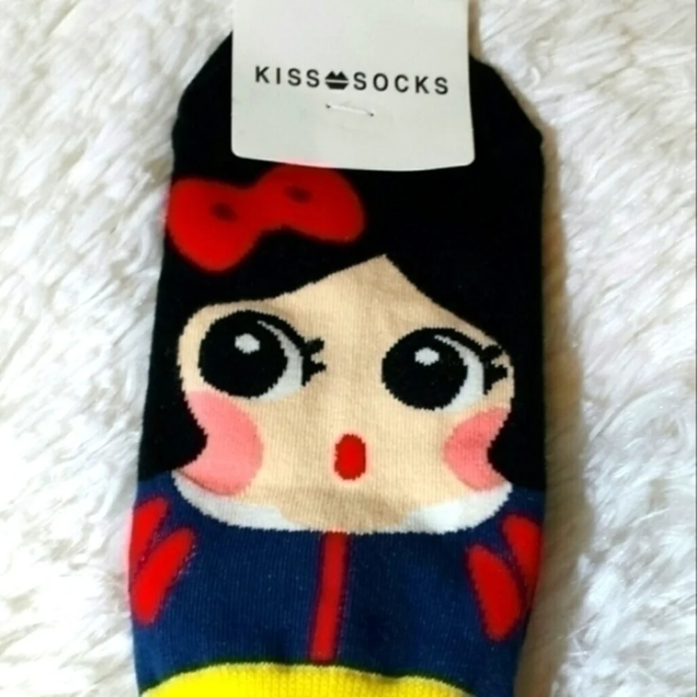Kiss Socks Snow White Character Ruffle Socks